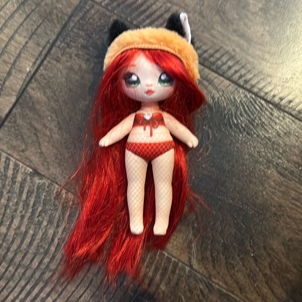 Na Na Na Surprise Roxie Foxy